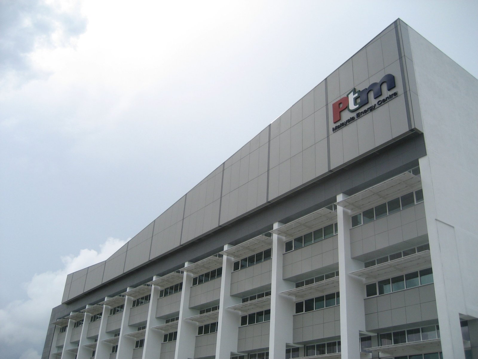 Tòa nhà Pusat Tenaga – Malaysia